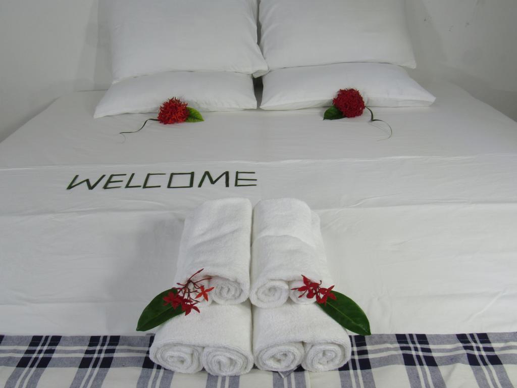 Small Island Lodge فادهو الغرفة الصورة